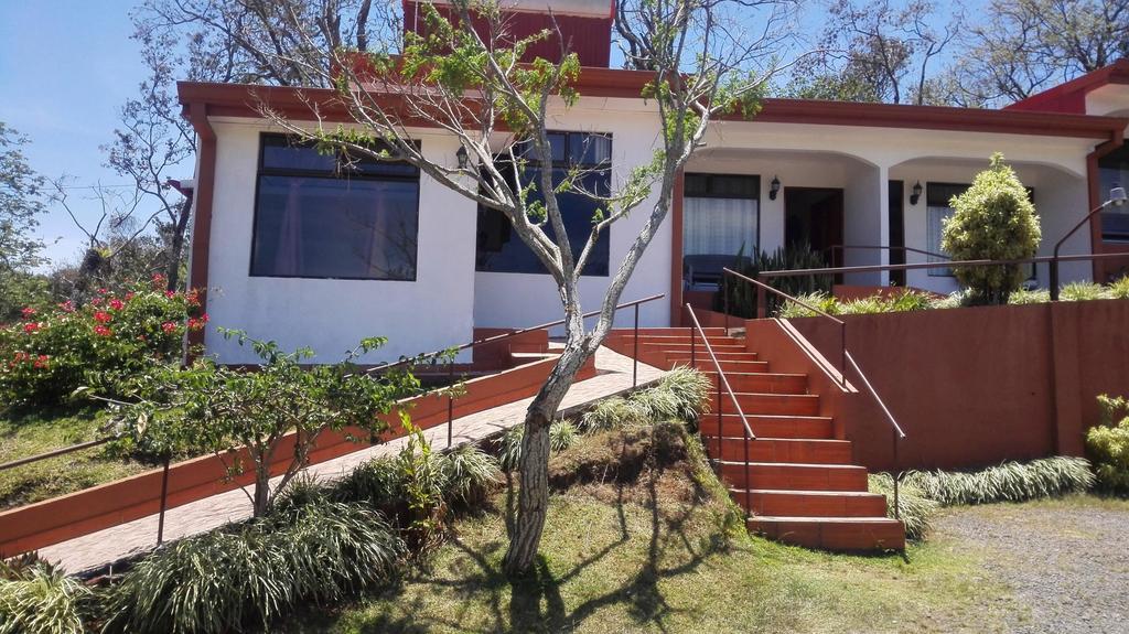 Hotel Cielo Azul Resort Tilarán エクステリア 写真