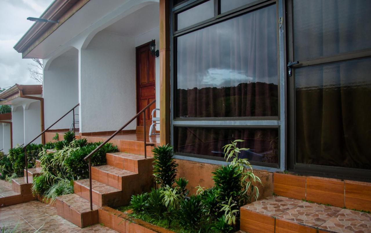 Hotel Cielo Azul Resort Tilarán エクステリア 写真